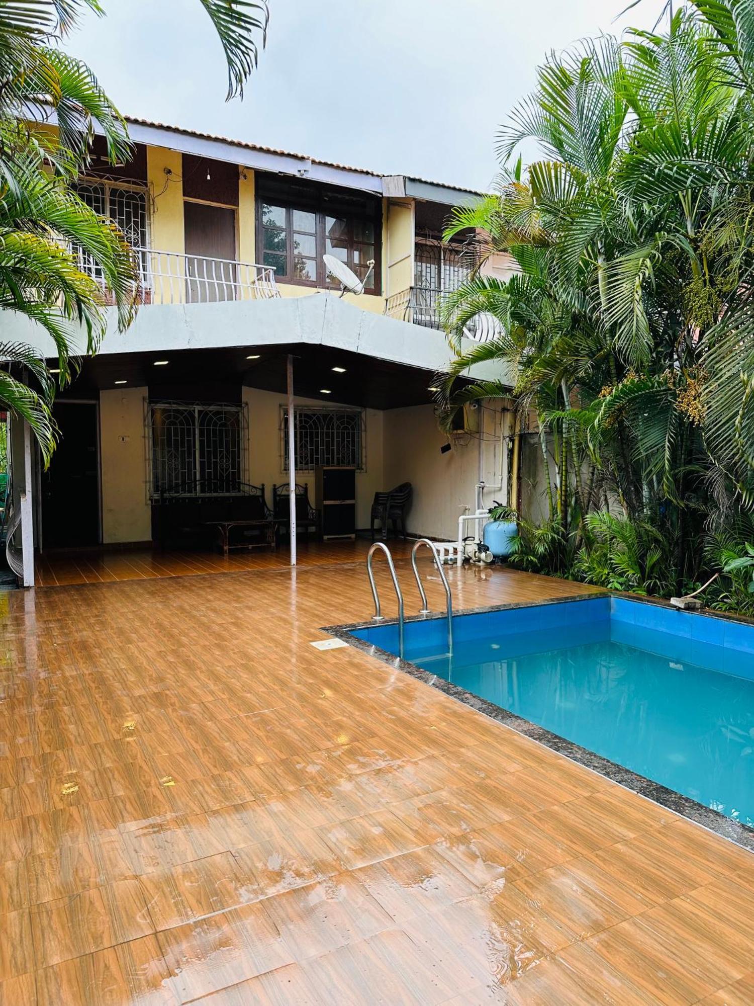 Villa Pool Side House à Lonavala Extérieur photo